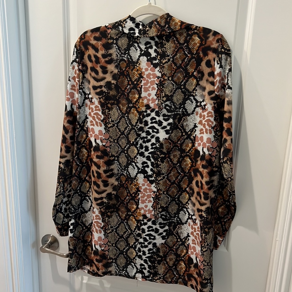 Blouse - Picture 2 of 3